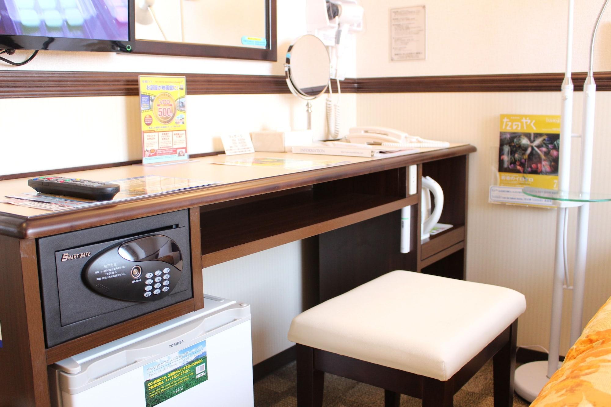 Toyoko Inn Tokyo Nihombashi Ningyocho Bagian luar foto