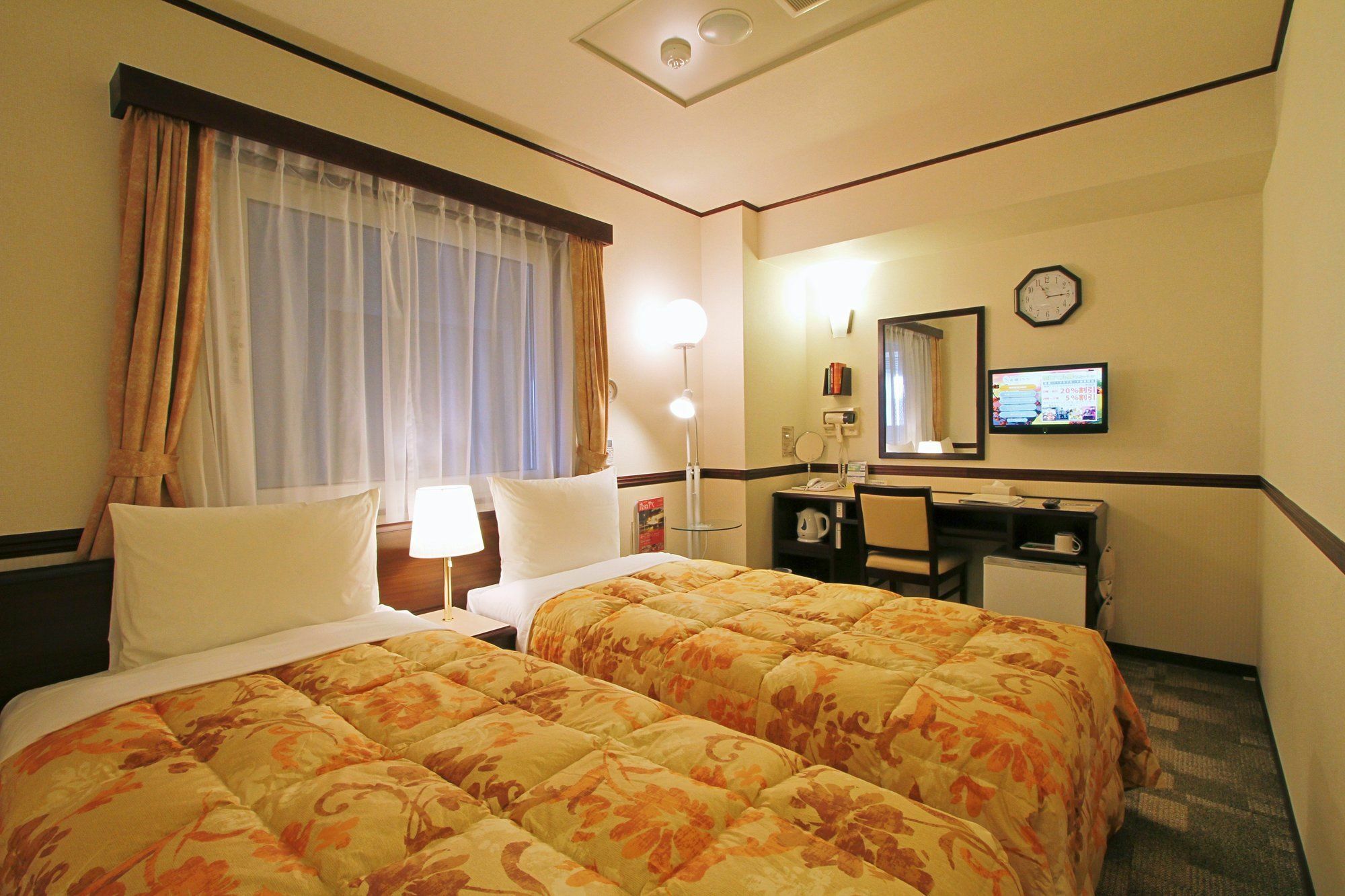 Toyoko Inn Tokyo Nihombashi Ningyocho Bagian luar foto
